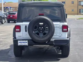 Jeep Wrangler 2022 4x4 Sport 2puertas SUV