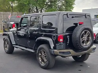Jeep Wrangler Unlimited 2017 4x4 Sahara 4dr SUV