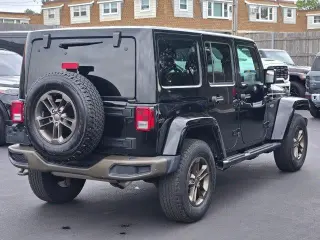Jeep Wrangler Unlimited 2017 4x4 Sahara 4dr SUV