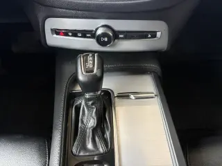 2018 Volvo XC90 T5 Momentum 5P