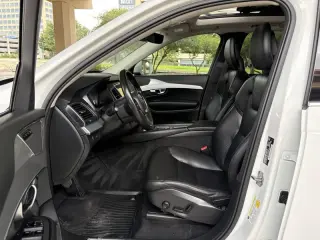 2018 Volvo XC90 T5 Momentum 5P