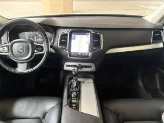 2018 Volvo XC90 T5 Momentum 5P