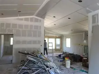ALTERA CONSTRUCCIÓN