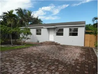 Propiedad de alquiler con 3 dormitorios y 2 baños en Lake Worth Beach