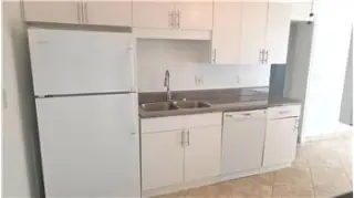 Propiedad de alquiler con 3 dormitorios y 2 baños en Lake Worth Beach