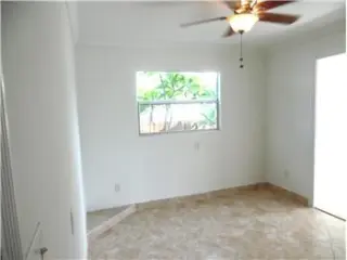 Propiedad de alquiler con 3 dormitorios y 2 baños en Lake Worth Beach