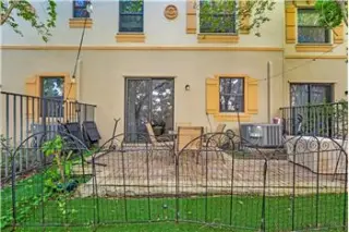 Propiedad en alquiler con 3 dormitorios y 2.5 baños en COCONUT CREEK