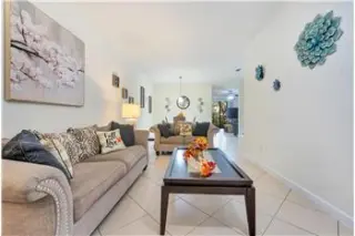 Propiedad en alquiler con 3 dormitorios y 2.5 baños en COCONUT CREEK