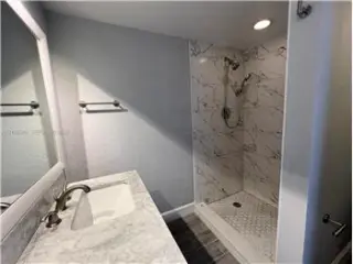 Propiedad de alquiler con 2 dormitorios y 2.5 baños en WEST PALM BEACH