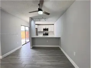 Propiedad de alquiler con 2 dormitorios y 2.5 baños en WEST PALM BEACH