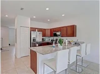 Propiedad de alquiler con 3 dormitorios y 2.5 baños en WEST PALM BEACH