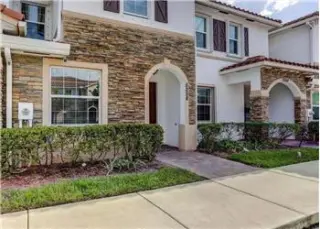 Propiedad de alquiler con 3 dormitorios y 2.5 baños en WEST PALM BEACH