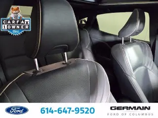 Sedán Toyota Crown 2024 AWD Platinum de 4 puertas