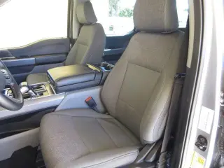 Ford F-150 Lightning 2024 AWD XLT 4dr SuperCrew 5.5 ft. SB