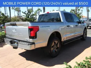 Ford F-150 Lightning 2024 AWD XLT 4dr SuperCrew 5.5 ft. SB
