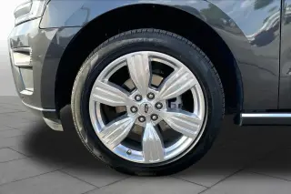Ford Expedition 2023 4x4 Platinum 4dr SUV
