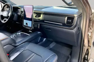 Ford Expedition 2023 4x4 Platinum 4dr SUV
