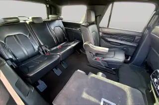 Ford Expedition 2023 4x4 Platinum 4dr SUV