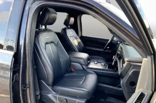 Ford Expedition 2023 4x4 Platinum 4dr SUV