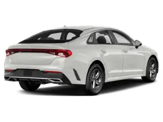 Kia K5 2023 LXS Sedán 4 puertas