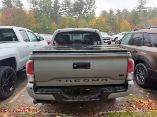 Toyota Tacoma 2023 4x4 TRD Sport 4p Doble Cabina 5.0 ft SB 6V