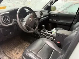 Toyota Tacoma 2023 4x4 TRD Sport 4p Doble Cabina 5.0 ft SB 6V