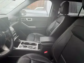 Ford Explorer 2023 AWD XLT 4dr SUV