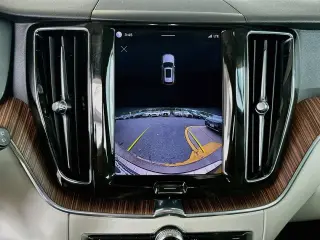 Volvo XC60 2022 tracción en todas las ruedas B5 Momentum 4p SUV