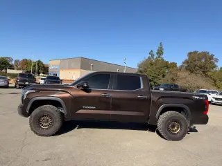 Toyota Tundra 2023 4x4 Limited 4dr CrewMax Cab Pickup SB