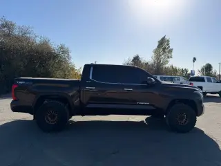 Toyota Tundra 2023 4x4 Limited 4dr CrewMax Cab Pickup SB
