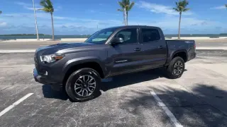 Toyota Tacoma 2021 4x2 TRD Sport 4p Doble Cab 5.0 ft CB Limpio CARFAX. Limpio CARFAX. RWD Automático de 6 velocidades 3.5L V6 Magnético Metálico 278cv LEV3-ULEV70 24V PDI DOHC de llegada reciente!