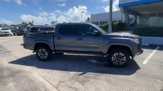 Toyota Tacoma 2021 4x2 TRD Sport 4p Doble Cab 5.0 ft CB Limpio CARFAX. Limpio CARFAX. RWD Automático de 6 velocidades 3.5L V6 Magnético Metálico 278cv LEV3-ULEV70 24V PDI DOHC de llegada reciente!