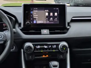 Toyota RAV4 2023 XLE SUV 4 puertas