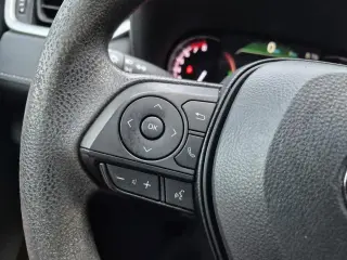 Toyota RAV4 2023 XLE SUV 4 puertas