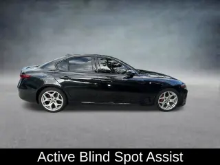 Alfa Romeo Giulia 2022 Ti 4dr Sedán