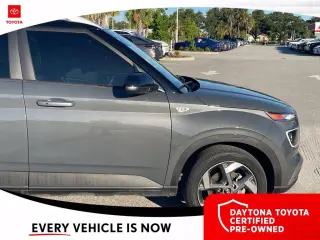 Hyundai VENUE 2025 Limited 4dr Crossover