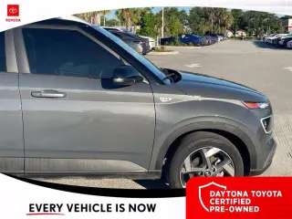 Hyundai VENUE 2025 Limited 4dr Crossover