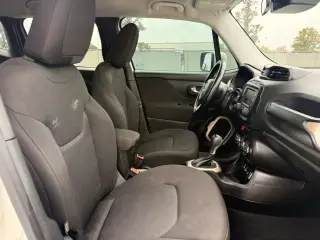 Jeep Renegade 2017 Latitude 4dr SUV