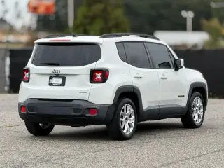 Jeep Renegade 2017 Latitude 4dr SUV