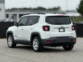 Jeep Renegade 2017 Latitude 4dr SUV