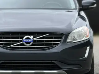 Volvo XC60 2015 AWD T5 Premier 4dr SUV (lanzamiento a mitad de año)