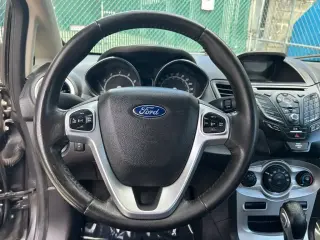 Ford Fiesta 2016 SE 4p Sedan