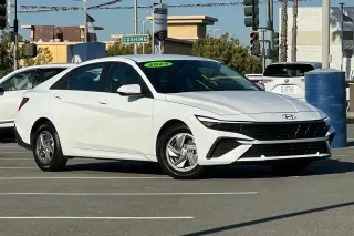 Hyundai ELANTRA 2025 SE 4dr Sedán