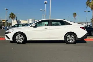 Hyundai ELANTRA 2025 SE 4dr Sedán