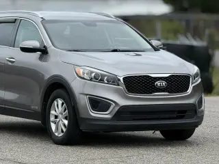 Kia Sorento 2017 AWD LX V6 4dr SUV