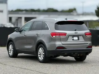 Kia Sorento 2017 AWD LX V6 4dr SUV
