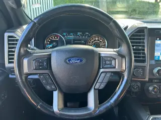 Ford F-150 2017 4x4 King Ranch 4dr SuperCrew 5.5 ft. SB