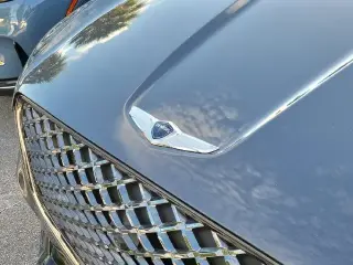 Genesis GV70 2023 AWD 2.5T Estándar 4dr SUV