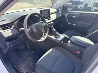 Toyota RAV4 2025 AWD XLE 4dr SUV