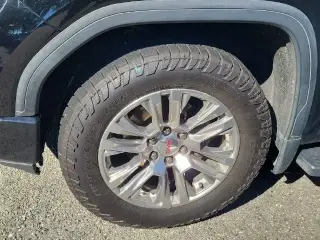 GMC Sierra 1500 2019 4x4 Denali 4dr Cabina Crew 6.6 ft. SB